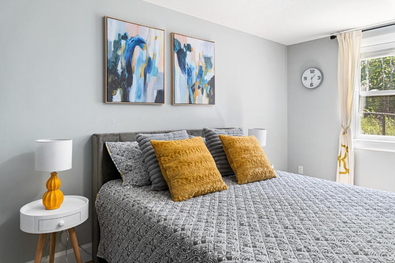 One Bedroom Apartment Moncton North ! Exteriér fotografie